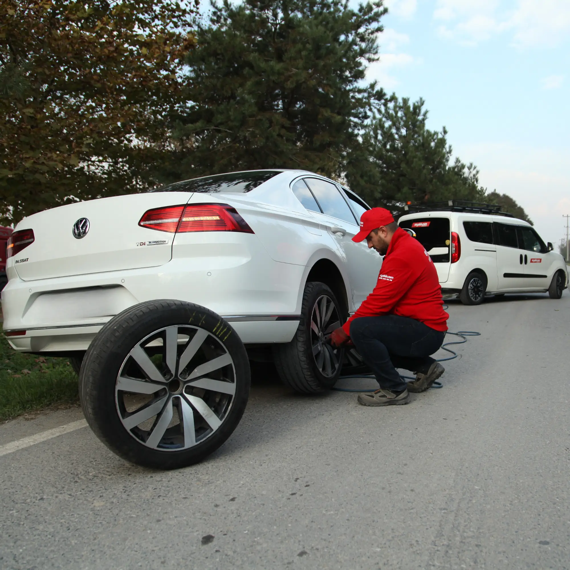 Banaz Merkez Lastikçi