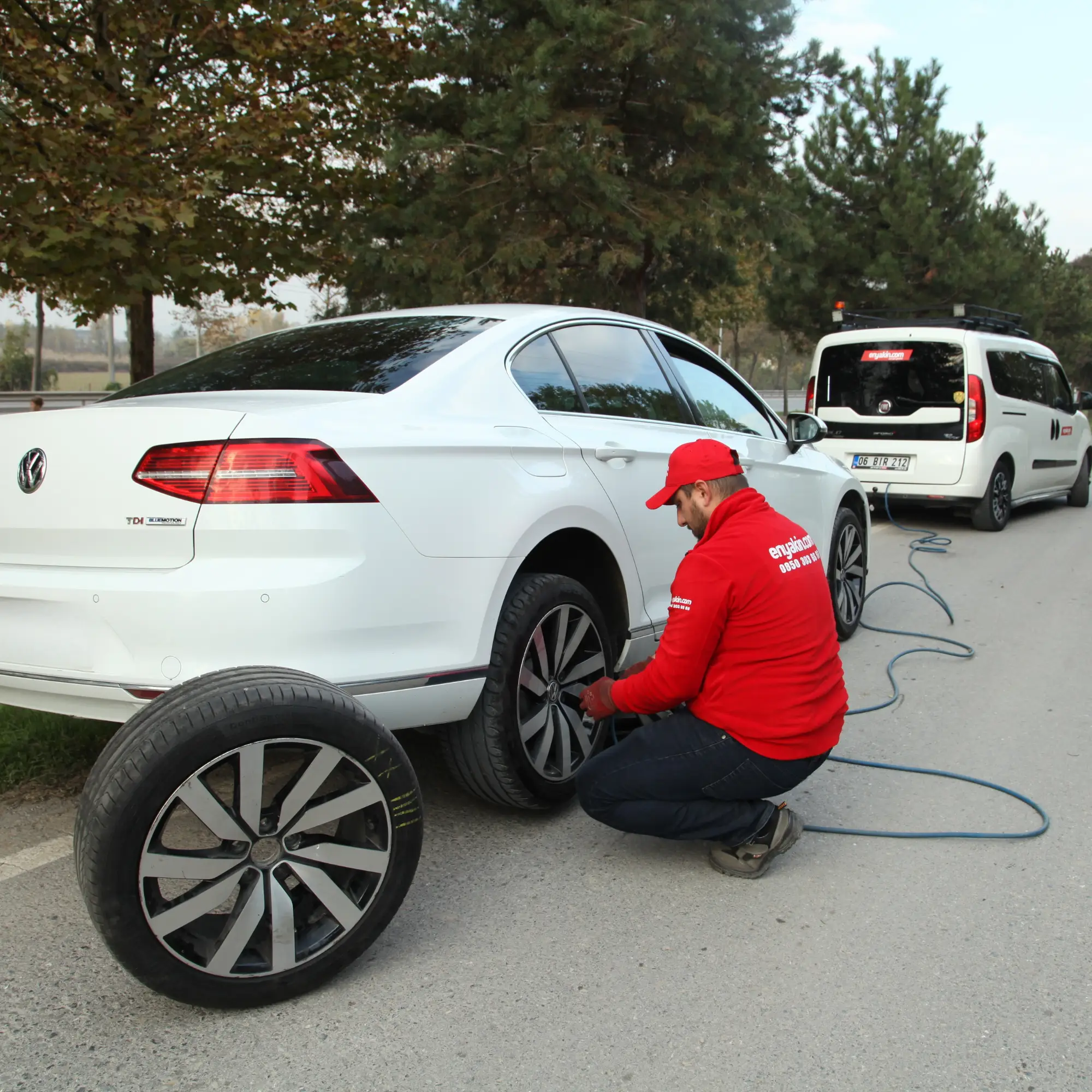 Sanayi Bölgesi Lastikçi